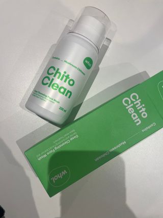 whol 키토클린 200ml - 항균항바이러스 강아지 눈 코 입 귀 세정탈취 고양이 턱드름제거 무향 워터리스 대용량 — 5점을 준 리뷰어가 2022년 9월 올린 사용 사진