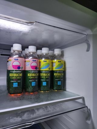 더그레잇티 콤부차 [매일유업] 더그레잇티 44kcal 콤부차 300ml *12개입 (오리지널 6개+베리리치 6개) — 4점을 준 리뷰어가 2023년 7월 올린 사용 사진