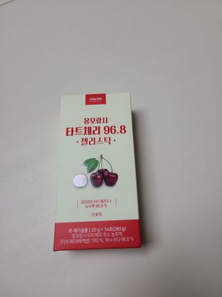 미스비 몽모랑시 타트체리 96.8 젤리스틱 — 5점을 준 리뷰어가 2021년 2월 올린 사용 사진