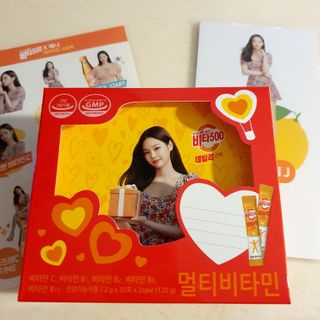광동생활건강 [제니에디션] 비타500데일리스틱 gift set 60포+제니굿즈 3종+쇼핑백 — 5점을 준 리뷰어가 2021년 11월 올린 사용 사진