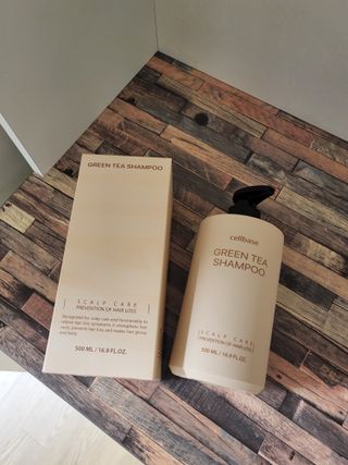프리마인 더이상 뻣뻣하고 효과없는 탈모샴푸는 NO. 근본부터 케어하는 셀베이스 그린티샴푸(500ml) — 5점을 준 리뷰어가 2023년 4월 올린 사용 사진