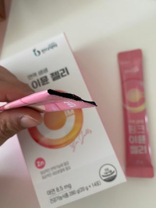 [인디닥터] 면역 생생 핑크 이뮨 젤리 — 5점을 준 리뷰어가 2022년 6월 올린 사용 사진