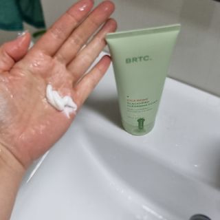 비알티씨 BRTC 시카 바이옴 블랙헤드 클렌징 폼 150ml — 5점을 준 리뷰어가 2022년 12월 올린 사용 사진