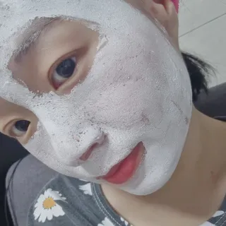 리더스코스메틱 리더스 밀크 스폰지 마스크 — 5점을 준 리뷰어가 2021년 8월 올린 사용 사진