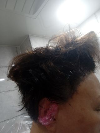 리더스코스메틱 살롱바이리더스 케라틴 물염색  흑갈색 — 5점을 준 리뷰어가 2021년 5월 올린 사용 사진