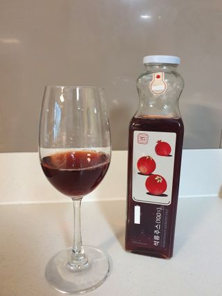 [바이윙클] 페르시아 유기농 석류 착즙주스 750ml 2병 + 선물박스 세트 — 5점을 준 리뷰어가 2022년 3월 올린 사용 사진