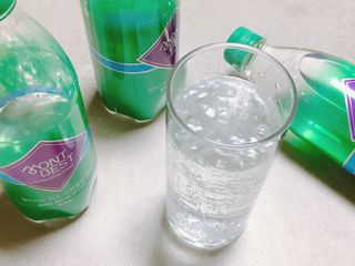몽베스트 Montbest with Sparkling water Plain 20병 — 5점을 준 리뷰어가 2021년 11월 올린 사용 사진