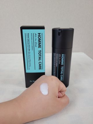 Dr.느루벗 느루벗 옴므 토탈 케어 올인원 118ml 남자 남성 스킨 로션 에센스 크림 화장품 — 5점을 준 리뷰어가 2021년 4월 올린 사용 사진