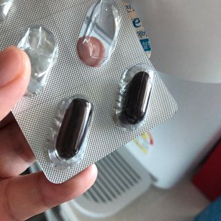 [몸엔용] 에버업 멀티비타민&미네랄, 눈건강 루테인 혈행건강 오메가3, 면역 프로바이오틱스 3종 택1 — 4점을 준 리뷰어가 2022년 4월 올린 사용 사진