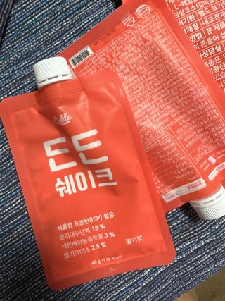 [덜다] 든든 식물성 단백질 쉐이크 40g X 7입 (곡물/딸기) — 5점을 준 리뷰어가 2023년 8월 올린 사용 사진