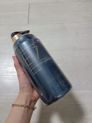 [포레스트스토리] 탈모증상완화 샴푸 1,000ml — 5점을 준 리뷰어가 2022년 6월 올린 사용 사진