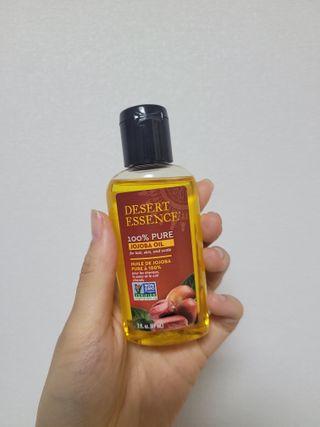 데저트에센스 비정제냉압착 퓨어 호호바오일 59ml — 5점을 준 리뷰어가 2023년 11월 올린 사용 사진