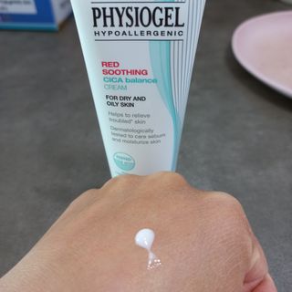 피지오겔 레드수딩 시카밸런스 크림 50ml — 4점을 준 리뷰어가 2022년 4월 올린 사용 사진