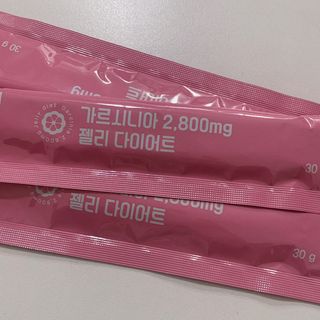 주식회사 얼굴반쪽 [얼굴반쪽 가르시니아 2,800mg] x 14포 1주 젤리 다이어트 보조제 체지방감소 — 5점을 준 리뷰어가 2021년 11월 올린 사용 사진