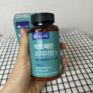 짱스마일 락토페린 프리미엄 정 1000ml x 60정 — 4.5점을 준 리뷰어가 2022년 12월 올린 사용 사진