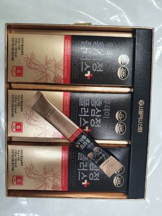 서울약사신협_투데이홍삼정플러스스틱_10g x 30포 — 4점을 준 리뷰어가 2021년 2월 올린 사용 사진