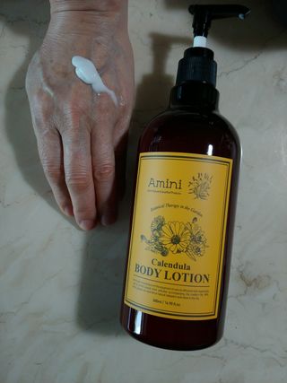 아미니 플라워테라피 바디로션  500ml 시리즈 — 5점을 준 리뷰어가 2021년 1월 올린 사용 사진