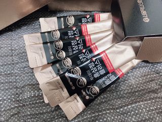 서울약사신협_투데이홍삼정플러스스틱_10g x 30포 — 5점을 준 리뷰어가 2021년 2월 올린 사용 사진