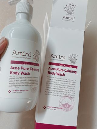 아미니 아크네 퓨어카밍 바디워시 500ml — 5점을 준 리뷰어가 2021년 7월 올린 사용 사진