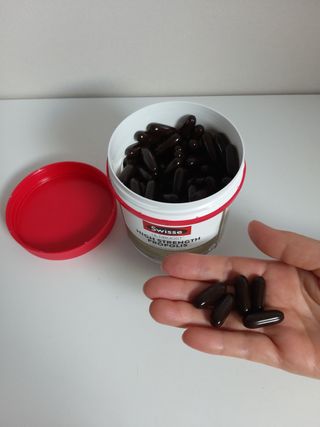 Swisse 스위스 고함량 프로폴리스 2,000mg 210정 — 5점을 준 리뷰어가 2021년 11월 올린 사용 사진