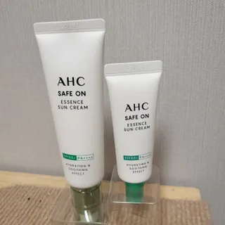 [AHC] 세이프온 에센스 선크림 올리브영 스페셜 증정 기획세트 — 5점을 준 리뷰어가 2022년 6월 올린 사용 사진