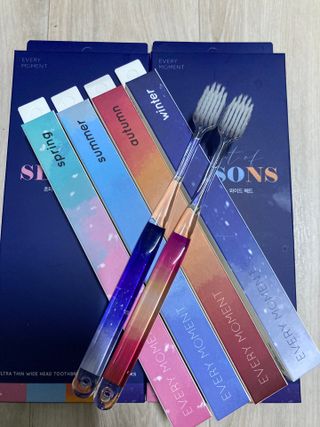 에브리모먼트 에브리 모먼트 칫솔 Every moment toothbrush — 4점을 준 리뷰어가 2022년 2월 올린 사용 사진