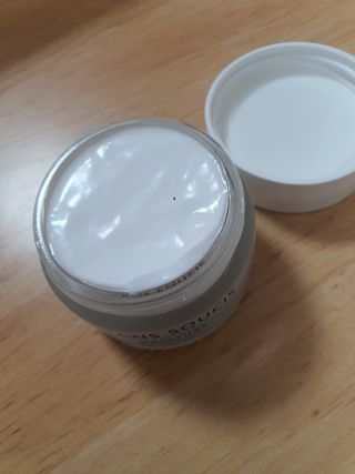 산수시 아쿠아 베네핏 24h 수부지 물광 속건조 수분크림 50ml — 5점을 준 리뷰어가 2021년 6월 올린 사용 사진