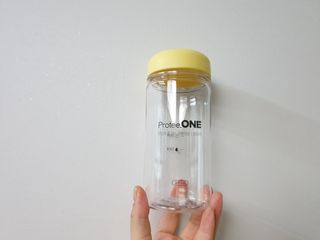 프로티원 단백질쉐이크 녹차맛 2주분 1통+보틀 — 5점을 준 리뷰어가 2021년 4월 올린 사용 사진