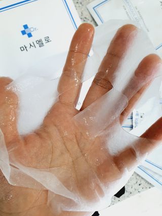 닥터마시멜로 닥터마스멜로 마블러스 아쿠아 클리닉 마스크 — 5점을 준 리뷰어가 2021년 6월 올린 사용 사진