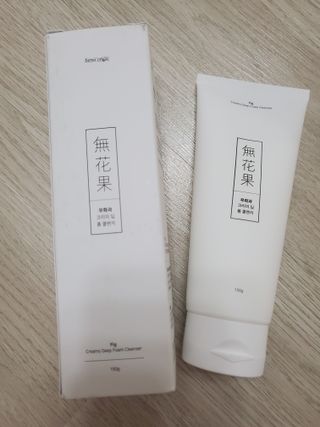 [베러오리진] 무화과 크리미 딥 폼 클렌저/피부 노폐물 & 미세먼지 99 세정 인증 민감성 피부 무자극 인증 — 5점을 준 리뷰어가 2021년 11월 올린 사용 사진
