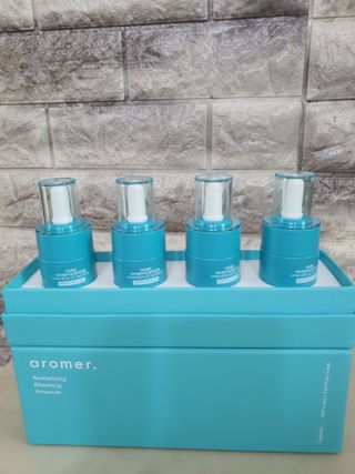 아로메르 리바이탈라이징 블루밍 앰플 10ml x 4ea — 5점을 준 리뷰어가 2021년 8월 올린 사용 사진