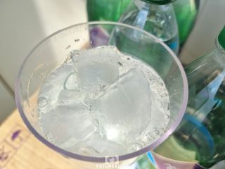 몽베스트 Montbest with Sparkling water Plain 20병 — 5점을 준 리뷰어가 2022년 9월 올린 사용 사진
