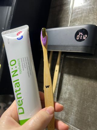 프리마인 유해균 뿐만 아니라 유익균까지 씻어내는 치약은 그만, 건강한 구강환경을 만드는 덴탈엔오 — 5점을 준 리뷰어가 2022년 4월 올린 사용 사진