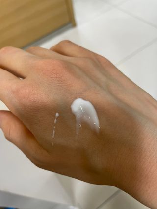 랑벨 수퍼내츄럴 아쿠아 수딩 크림 100ml — 5점을 준 리뷰어가 2022년 4월 올린 사용 사진