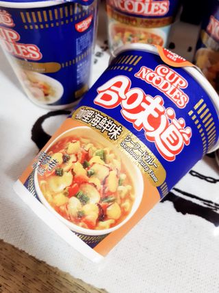 NISSIN 닛신 컵누들  4종 - 씨푸드오리지날, 씨푸드 스파이시, 씨푸드 커리, 씨푸드 XO소스 — 3.5점을 준 리뷰어가 2022년 1월 올린 사용 사진
