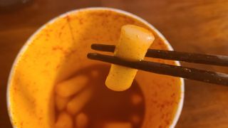 유비쿡 컵떡볶이 매운컵떡볶이2개/ 짜장컵떡볶이 2개  총 4개세트 — 4점을 준 리뷰어가 2021년 2월 올린 사용 사진