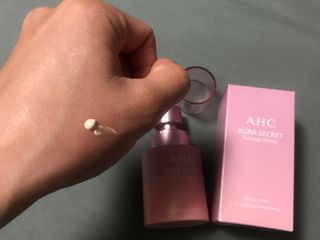 AHC 아우라 시크릿 톤업 벨벳 — 5점을 준 리뷰어가 2021년 4월 올린 사용 사진