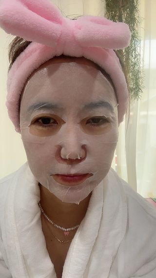 세뚜아(Cettua) [세뚜아] 모이스처 밸런싱 페이셜 마스크 Cettua Moisture Balancing Facial Mask 5매 — 5점을 준 리뷰어가 2024년 4월 올린 사용 사진