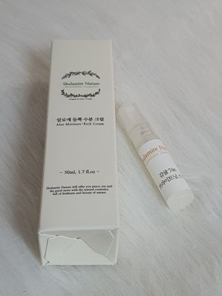 술람미네이처 자연주의 화장품ㅣ속보습 충전 + 민감/트러블 피부 진정 - 알로에 듬뿍 수분 크림 50ml — 5점을 준 리뷰어가 2022년 5월 올린 사용 사진