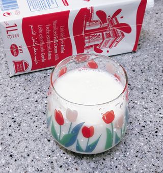 락티노브 프랑스에서 온 프리미엄 우유 래드바쉬 멸균우유 1L x 4개 — 5점을 준 리뷰어가 2022년 4월 올린 사용 사진