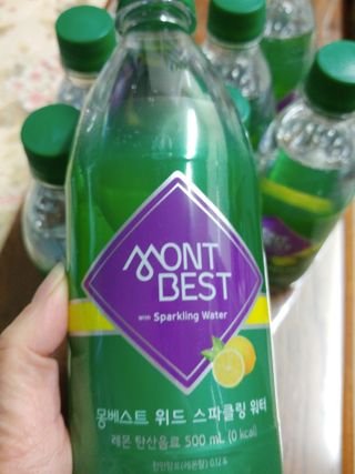 몽베스트 Montbest with Sparkling water Lemon OR Lime 20병(랜덤) — 5점을 준 리뷰어가 2021년 10월 올린 사용 사진