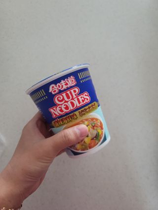 NISSIN 닛신 컵누들  4종 - 씨푸드오리지날, 씨푸드 스파이시, 씨푸드 커리, 씨푸드 XO소스 — 5점을 준 리뷰어가 2022년 11월 올린 사용 사진
