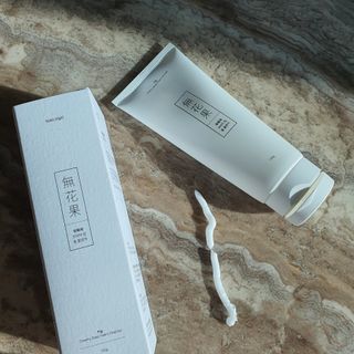 [베러오리진] 무화과 크리미 딥 폼 클렌저/피부 노폐물 & 미세먼지 99 세정 인증 민감성 피부 무자극 인증 — 5점을 준 리뷰어가 2021년 12월 올린 사용 사진