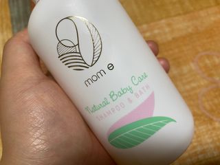 mom e 맘이 내추럴 베이비 케어 샴푸앤바스+로션 — 1.5점을 준 리뷰어가 2021년 1월 올린 사용 사진