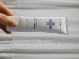 바노바기 코스메틱 바노바기 밀크씨슬 리페어 시카 선스크린 플러스 50ml — 5점을 준 리뷰어가 2023년 3월 올린 사용 사진
