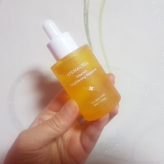 체르엠 스템앤셀 비타민 브라이트닝 에센스 30ml 1개 — 4점을 준 리뷰어가 2021년 9월 올린 사용 사진