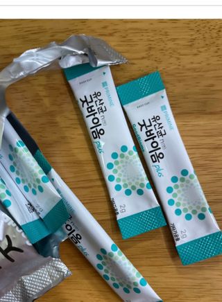 프리마인 유산균 국가지정연구소 선정, 살아있는 생유산균 200억 마리의 힘. 유산균n굿바이옴플러스 — 5점을 준 리뷰어가 2021년 11월 올린 사용 사진