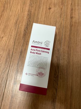 아미니 아크네 퓨어카밍 바디워시 500ml — 4점을 준 리뷰어가 2021년 6월 올린 사용 사진