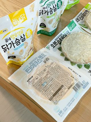 굽네몰 [굽네] 탱글탱글 닭가슴살볼 3종, 닭가슴살 오븐 스테이크 3종 — 5점을 준 리뷰어가 2021년 5월 올린 사용 사진