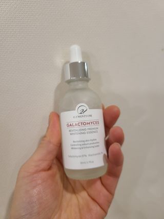 오투에니원 갈락토미세스 리바이탈라이징 프리미엄 화이트닝 에센스 50ml — 5점을 준 리뷰어가 2022년 12월 올린 사용 사진